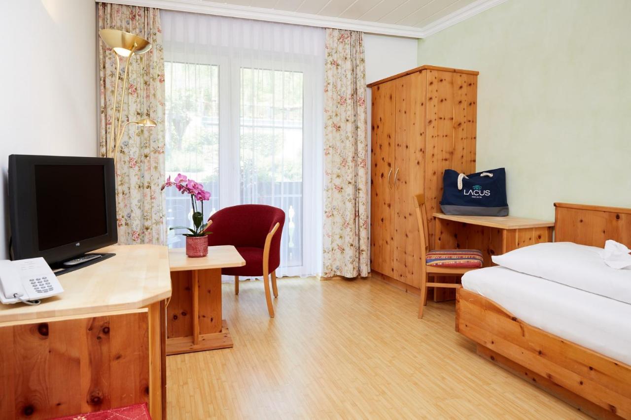 Lacus Hotel Am See Weissensee Kültér fotó