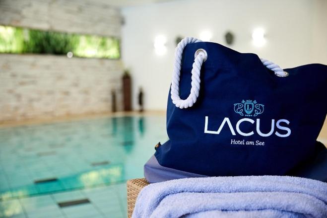 Lacus Hotel Am See Weissensee Kültér fotó