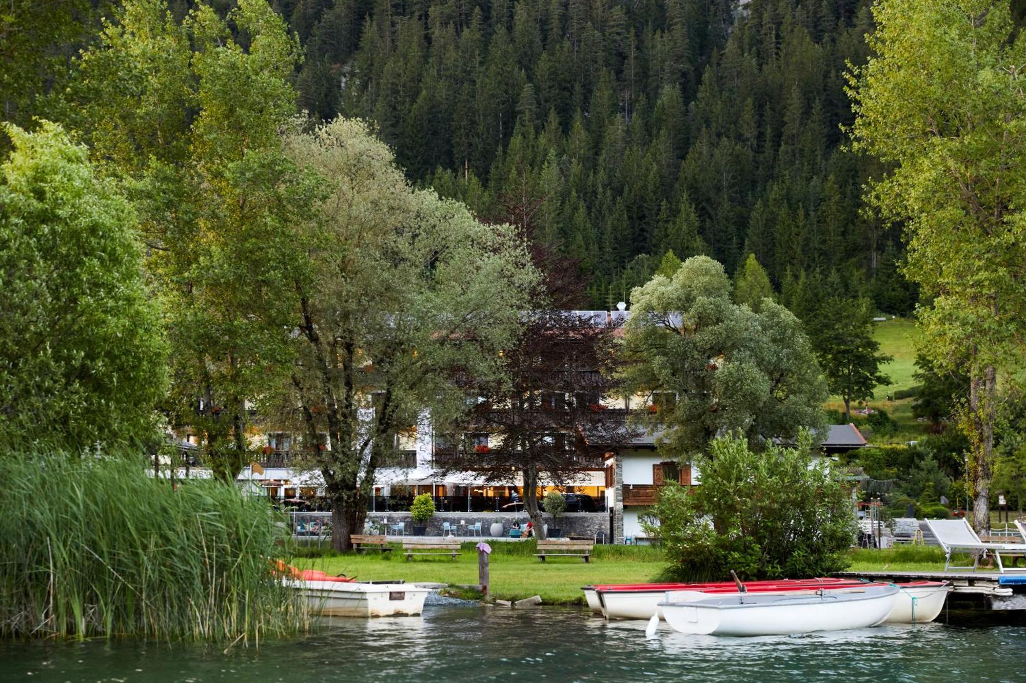 Lacus Hotel Am See Weissensee Kültér fotó