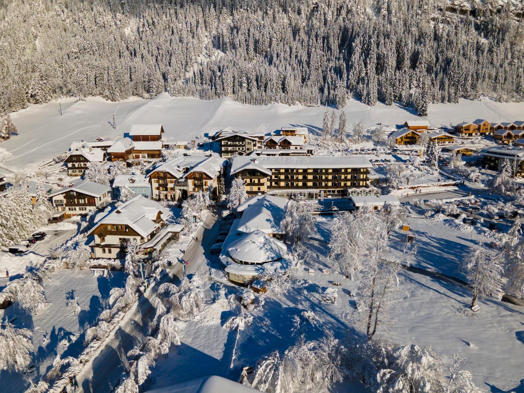 Lacus Hotel Am See Weissensee Kültér fotó